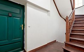 Old Town Deluxe Studios By Bookinghost